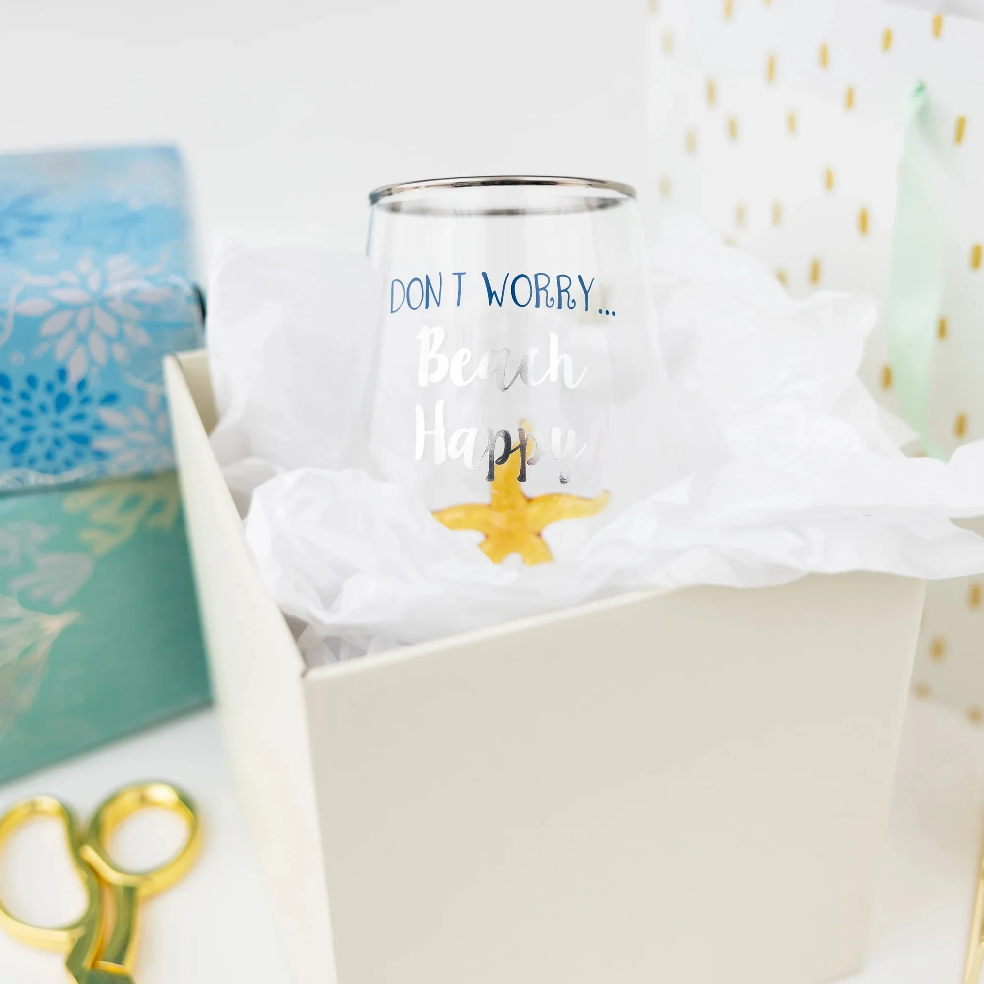 Beach Happy – Starfish 19 oz. Stemless Wine Glass with 3-D Figurine - Image 4